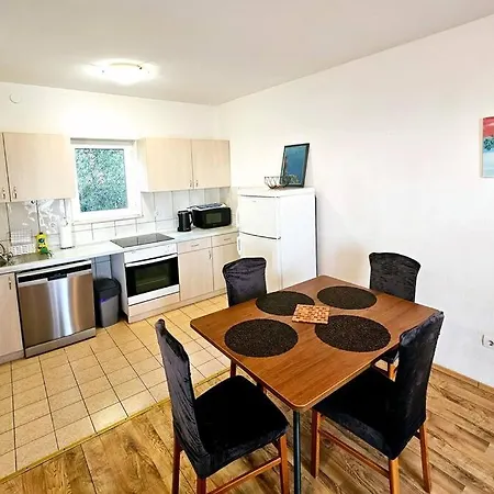 My Home2, 2bdr,cavtat,airport,dubrovnik Apartment